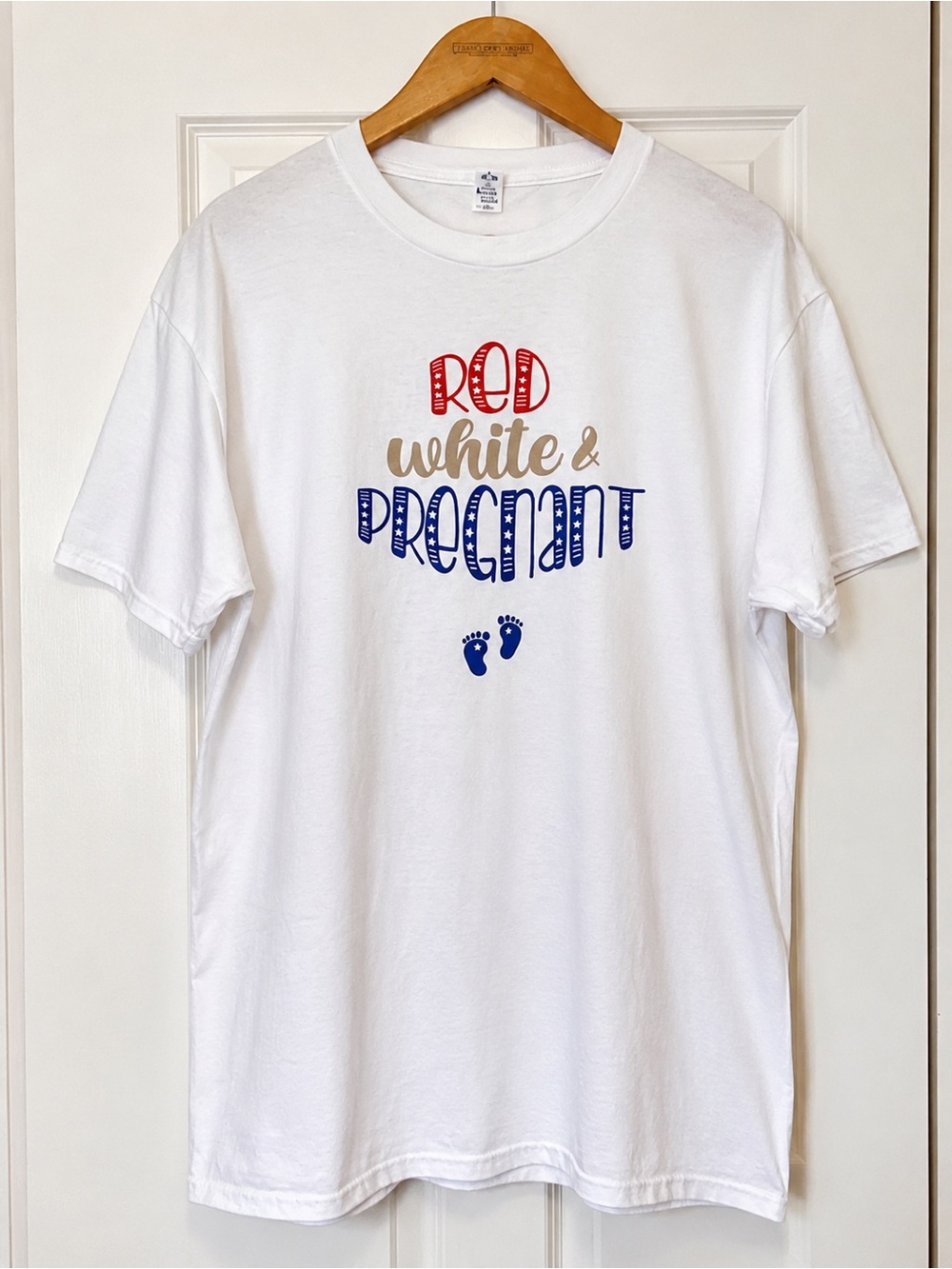Red White & Pregnant Pregnancy Graphic Tee Large Patriotic USA Mom